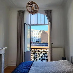 Bed & Blockchain Private With Shared Bathroom Guest house Brussels